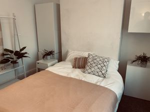 Photo 7- click for photo gallery